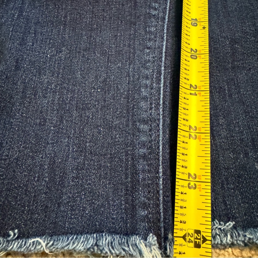 McGuire Raw Edge Hem High Rise Skinny Jeans in Dark Wash. Size Women’s 28 - Picture 13 of 17